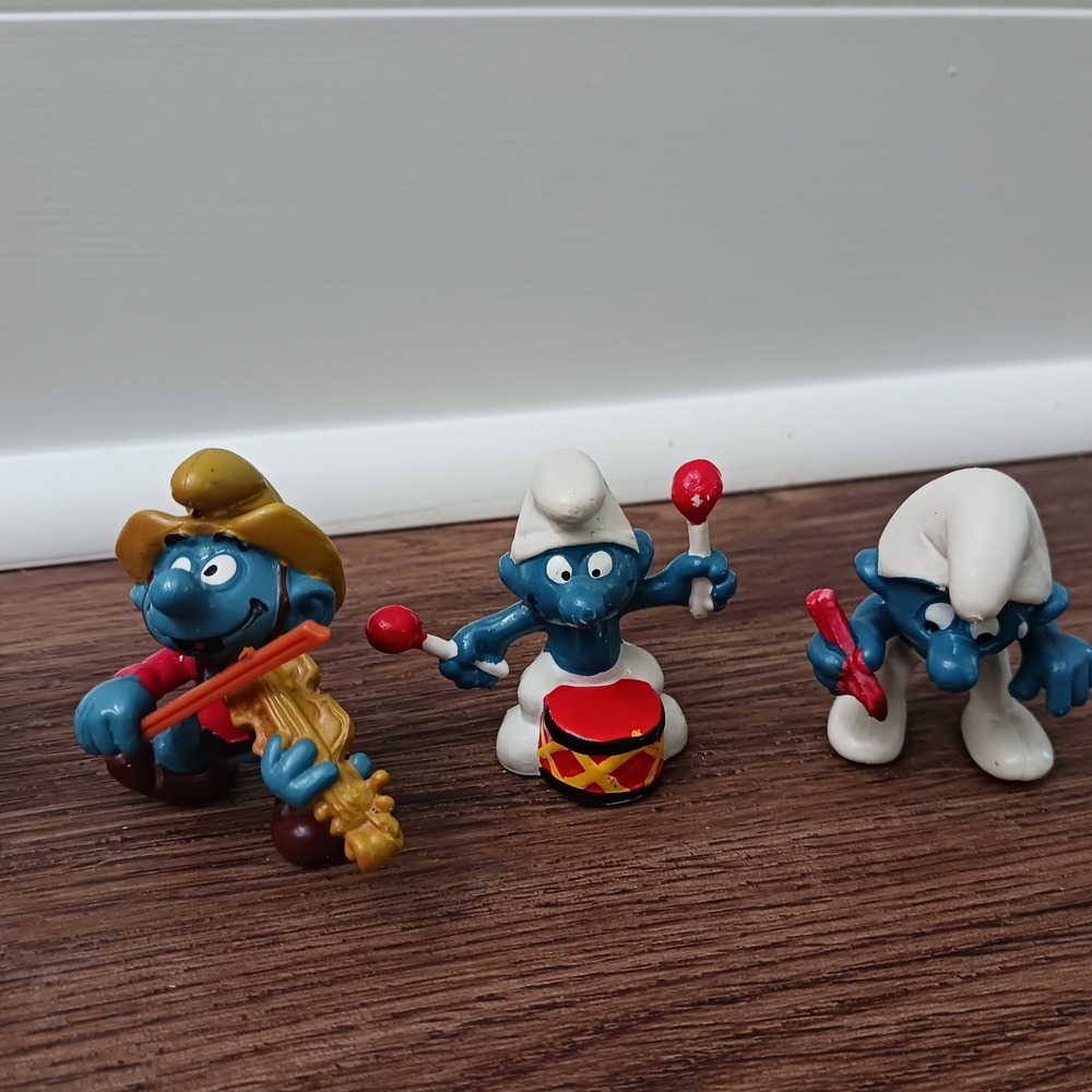 Vintage Smurfs PVC Figure Lot of 6 Peyo Schleich Surfer Drummer Musician Elf - Picture 3 of 3